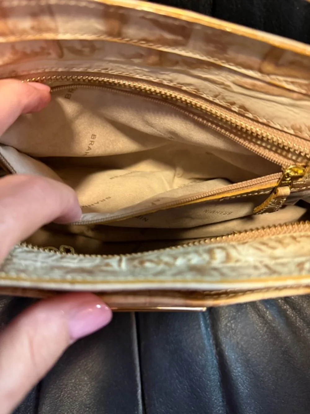 Vintage Brahmin Medium Christine (?) Champagne Orinoco Shoulder Bag